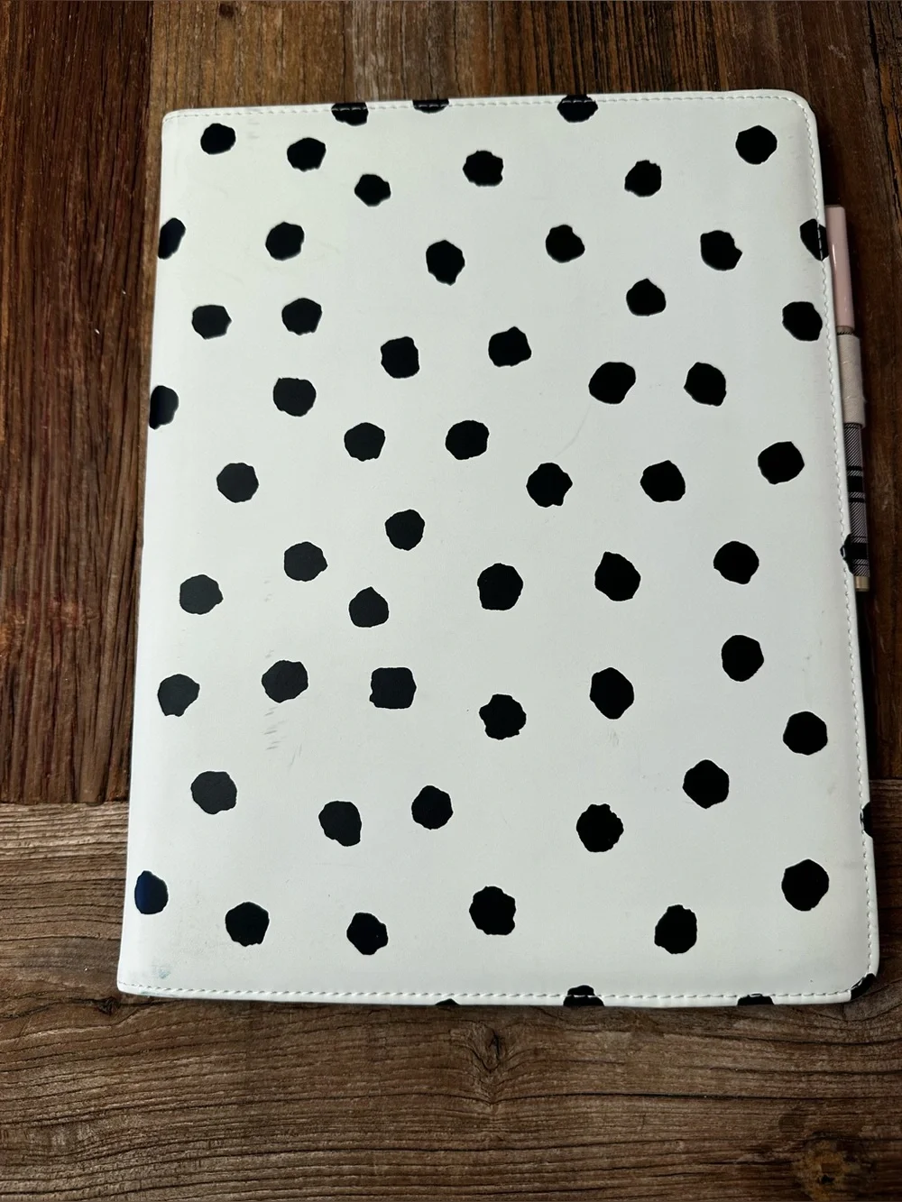 kate spade White cream with Black Polka Dot Tablet Folio